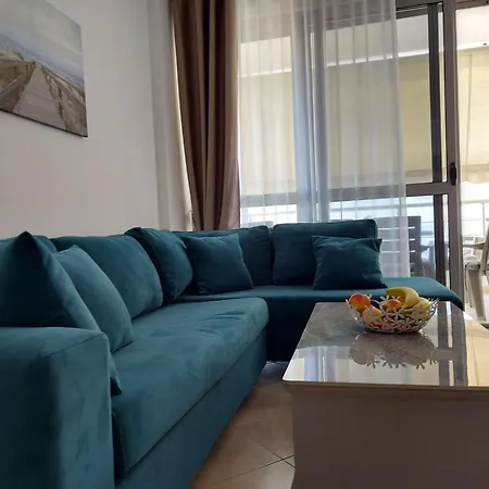 Bianca * Durrës